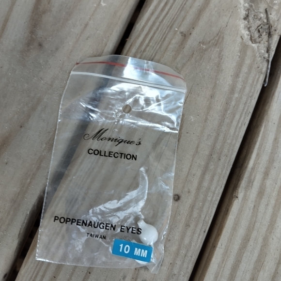 Vintage Playhouse Collection 10mm Blue Doll Eyeballs Eyes for Doll Making - Picture 2 of 2